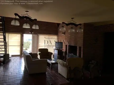 Preciosa Casa Quinta en Club de Campo EL MORO. Marcos Paz