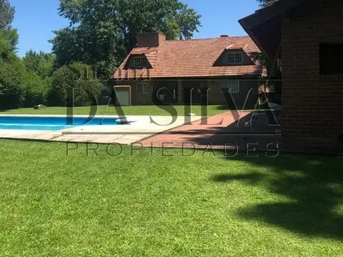 Preciosa Casa Quinta en Club de Campo EL MORO. Marcos Paz