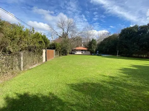 Casa en Venta en Los Robles del Monarca, USD 115.000