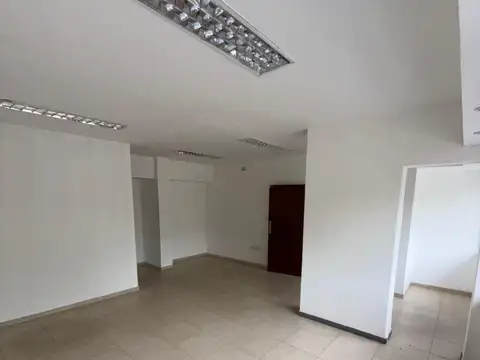 Local comercial en alquiler ubicado en Microcentro