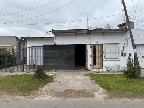 VENTA DE CASA EN BERAZATEGUI 