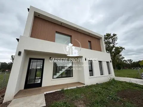 Casa en venta de 5 ambientes moderna. Barrio Santa Sofia. Pilar