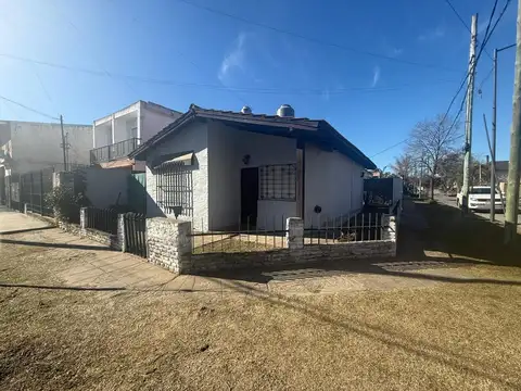 Casa en Alquiler en Bella Vista, $ 690.000