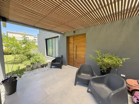 Casa en Venta al Oeste