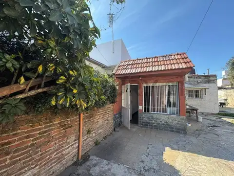 Ortega 5800, Piso 0