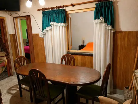 Casa con Amplio Espacio Multifuncional en venta.