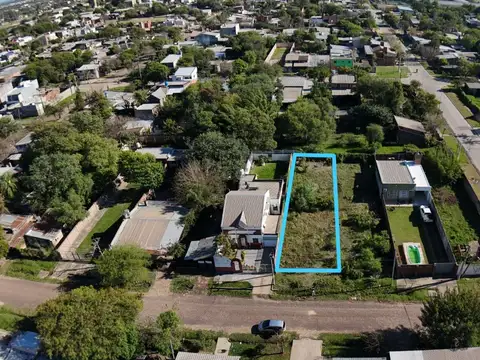 Terreno de 385 m2 en venta en Resistencia.-