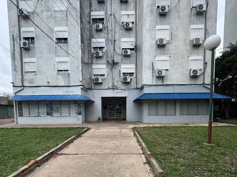 Departamento en venta de 3 dormitorios c/ cochera en Tiro Suizo