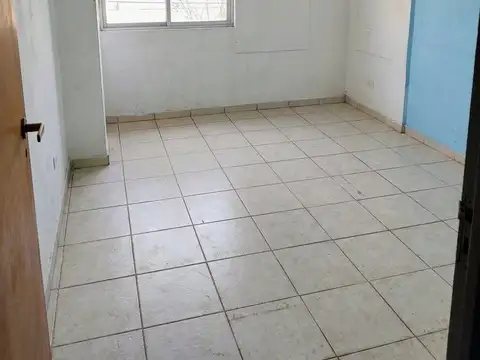 Depto Tipo Casa en Venta en Luzuriaga, USD 50.000