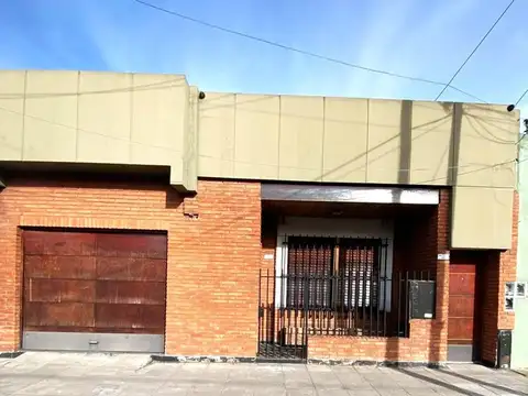 Constitución 100, Piso PB