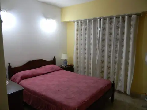 48 y 27 , Piso 0