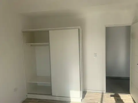 Calle 146 600, Piso 1