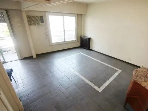 DEPARTAMENTO 4 AMBIENTES CABALLITO BCÓN. 97 M2