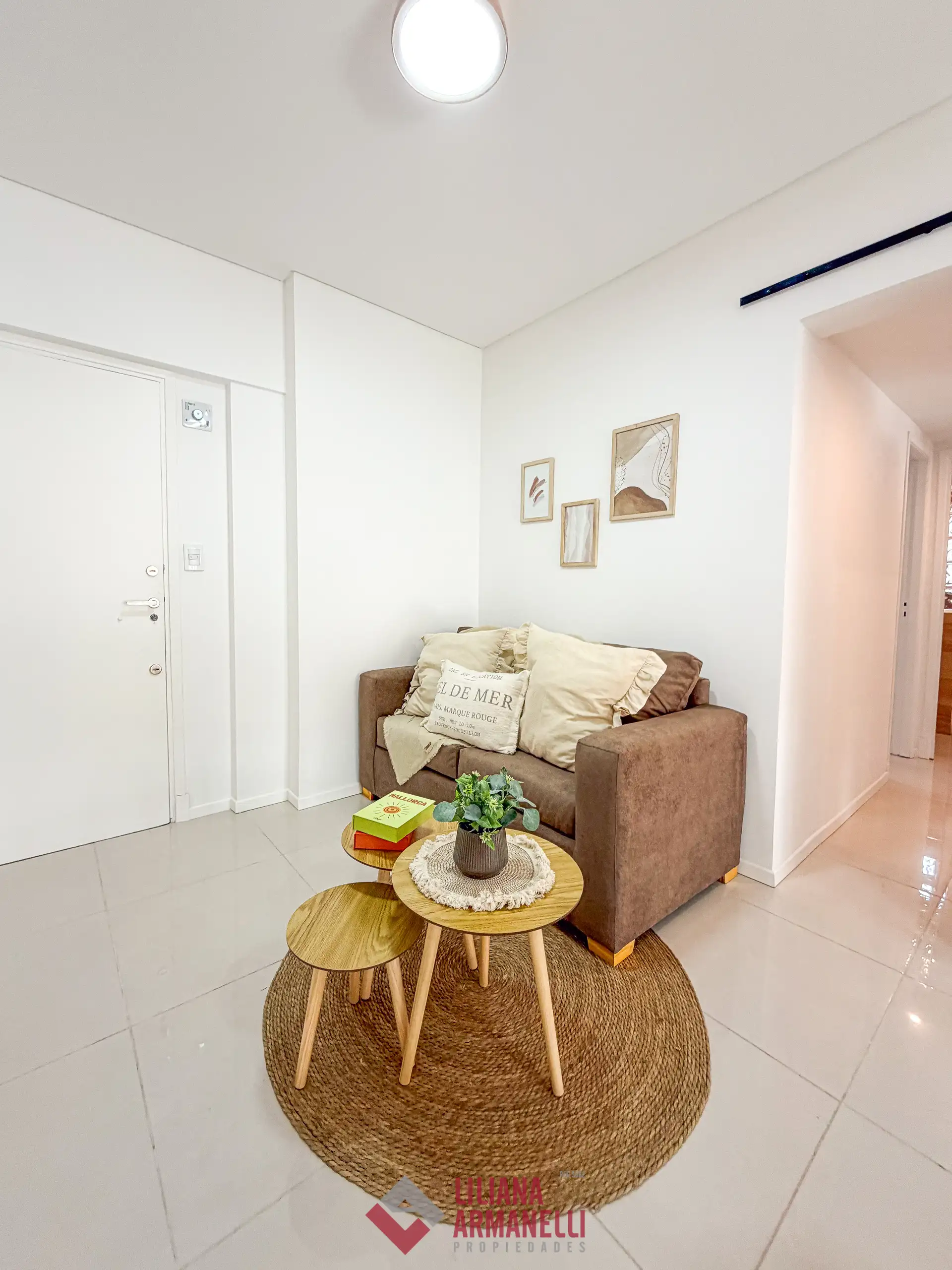 Depto 3 amb, 70m² con balcón — Centro