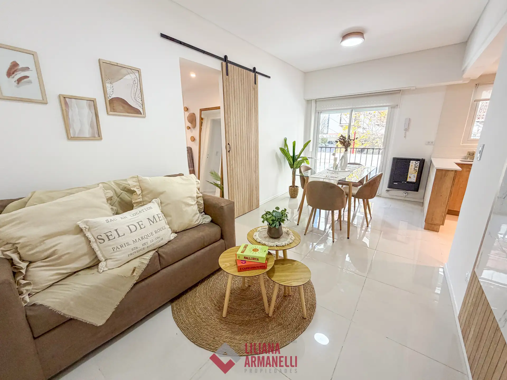 Depto 3 amb, 70m² con balcón — Centro