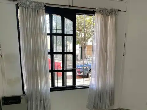 Depto Tipo Casa en Alquiler en La Plata, $ 750.000