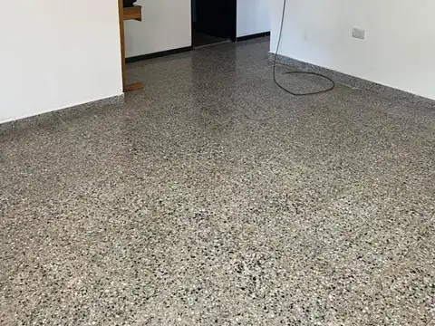 Depto Tipo Casa en Alquiler de 2 dormitorios