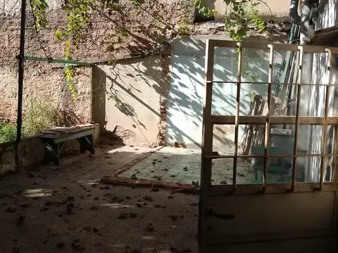 Propiedad a refaccionar con Lote PROPIO