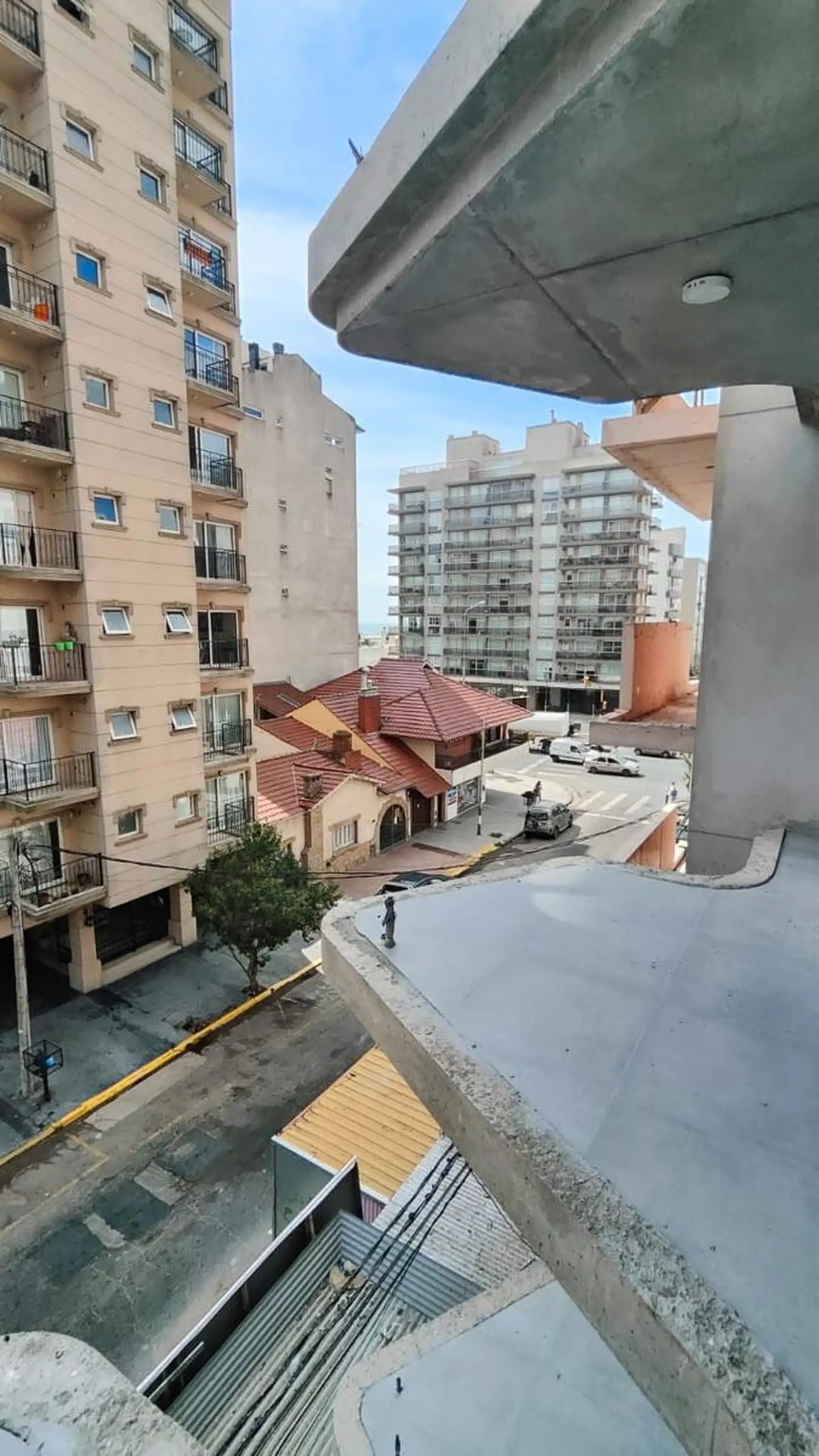 Piso 3 Ambientes Suite Cochera Baulera La Perla ENTREGA ENERO 2027