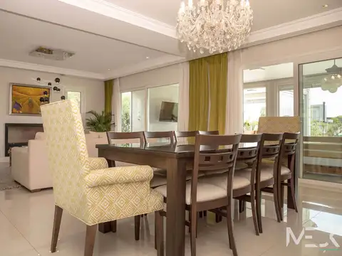 Casa 6 ambientes con 6 baños