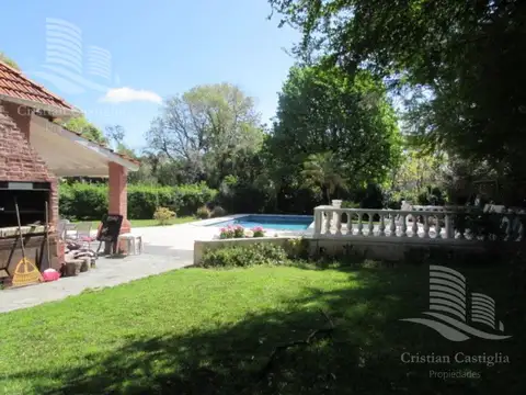 Casa 5 ambientes con 5 baños