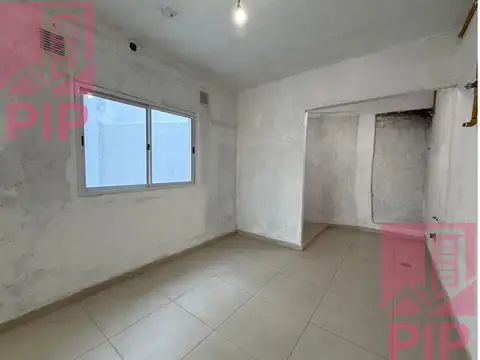 Local en Alquiler Via Púb.