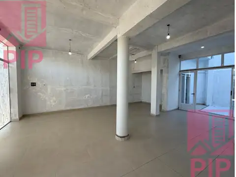 Local en Alquiler en El Palomar, $ 1.500.000