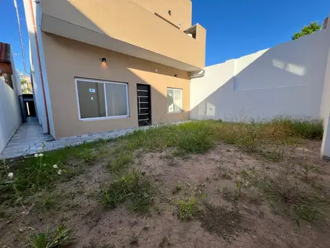 Depto Tipo Casa en Venta de 2 ambientes