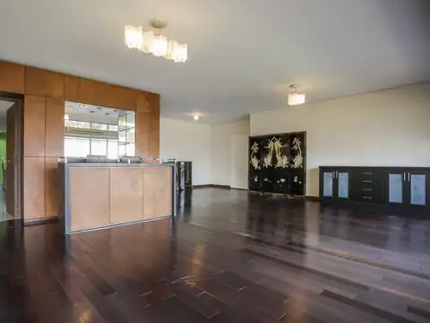 Departamento en Venta con 2 cocheras