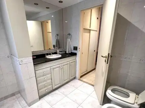 Casa 4 ambientes con 4 baños