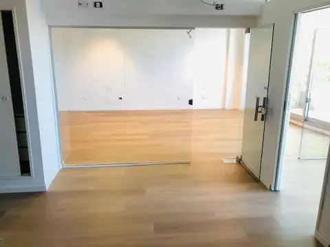 Oficina en Alquiler al Este