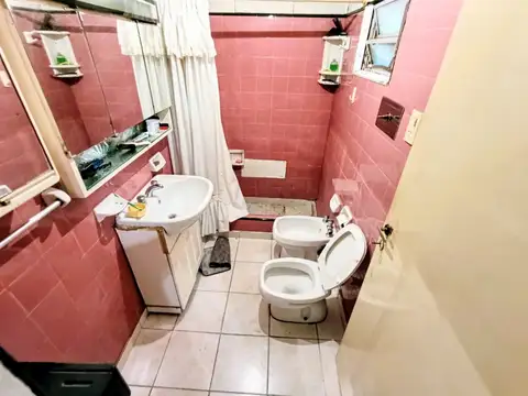 Depto Tipo Casa en Venta 40 años
