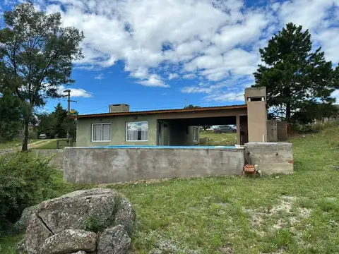 Casa 3 ambientes con 1 baño