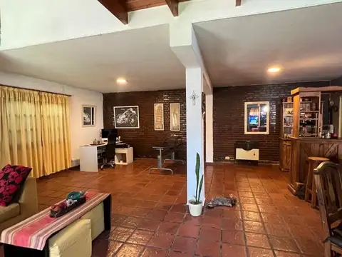 Casa en Venta en Malvinas Argentinas, USD 89.000