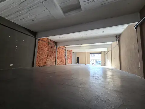 Galpon en Alquiler en Mataderos, $ 2.500.000