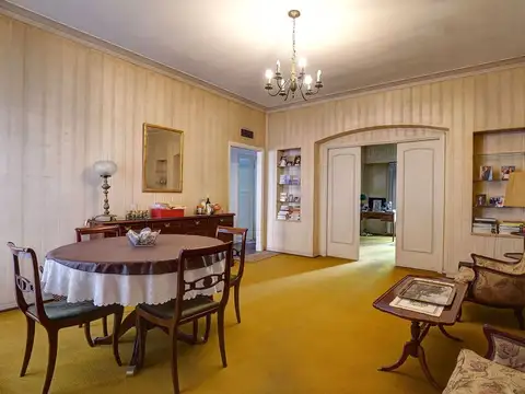 VENTA DE DEPARTAMENTO 4 AMBIENTES  FLORES