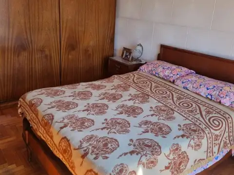 3 AMBIENTES AL FRENTE V. URQUIZA