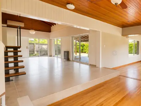 Casa 5 ambientes con 2 baños