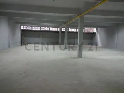 GALPON 1200 M2. TOMA MENOR VALOR. 200 m. ESTACION  SAN ANDRES