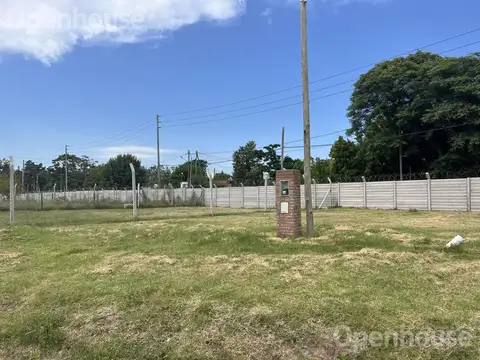 BARRIO PARQUE CASUARINAS