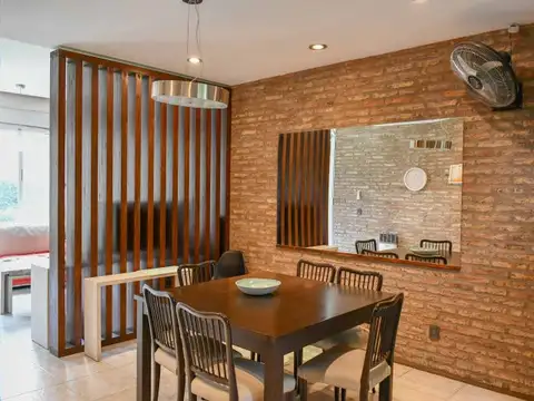 Casa  2  Dormitorios en Venta. Apta credito