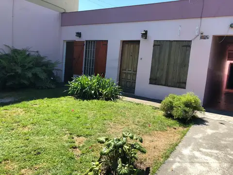 lobos 1800, Piso pb