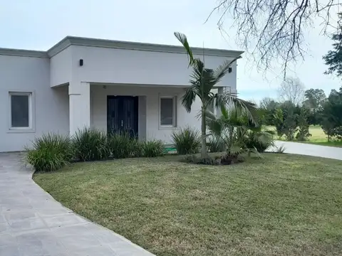 Casa en Alquiler de 3 dormitorios