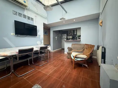 Depto Tipo Casa en Venta de 5 ambientes