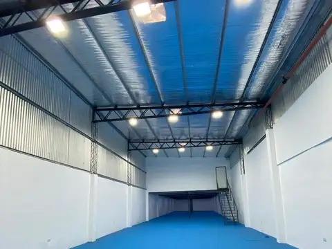 Galpon en Venta 45  mts Fondo