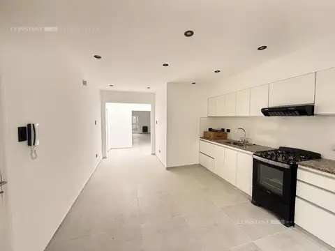 Casa 4 ambientes con 1 baño