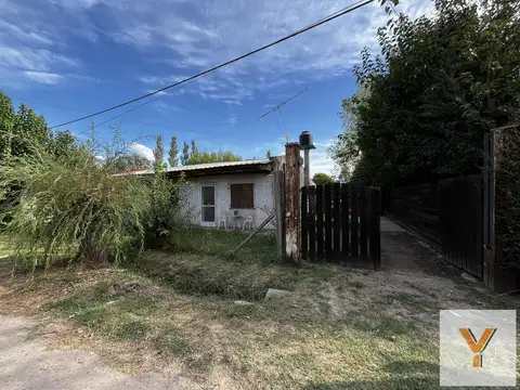 Casa en venta - 1 Dormitorio 1 Baño - Villa Parque Sicardi