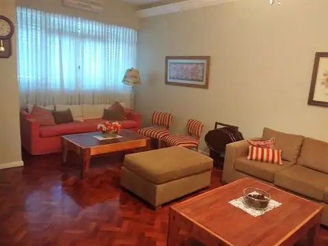  NUÑEZ VENTA SOLIDA CASA EN IMPECABLE ESTADO, JARDIN Y PISCINA