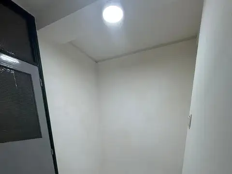 Oficina 2 ambientes con 1 baño