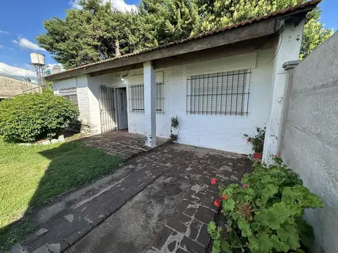 Casa en Escobar a pocos metros de la Ruta 25